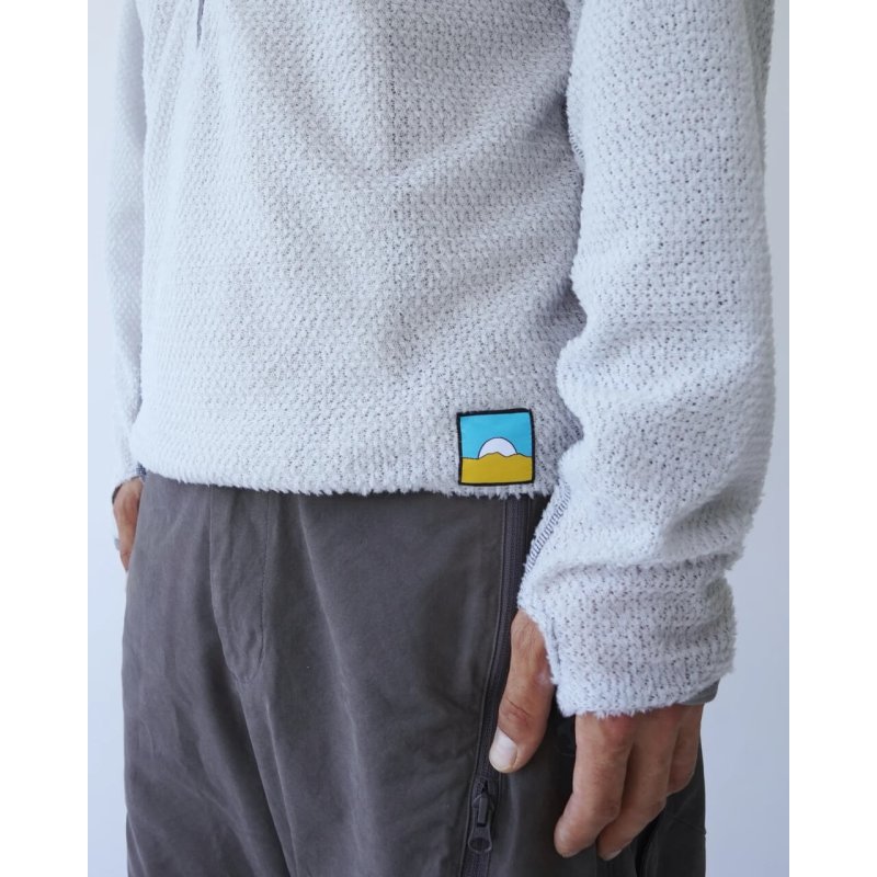 登山用品 Senchi Designs / Lark Alpha 90 Crewneck Senchi Designs Lark Alpha 90 Crewneck（Best Alpha Direct