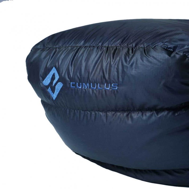 Cumulus X-lite 300 - ultralight sleeping bag 465g and 900 cuin